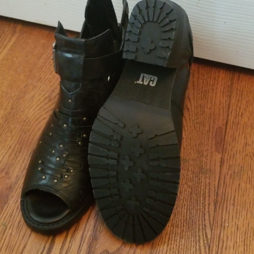 Booties - Picture 5 of 7